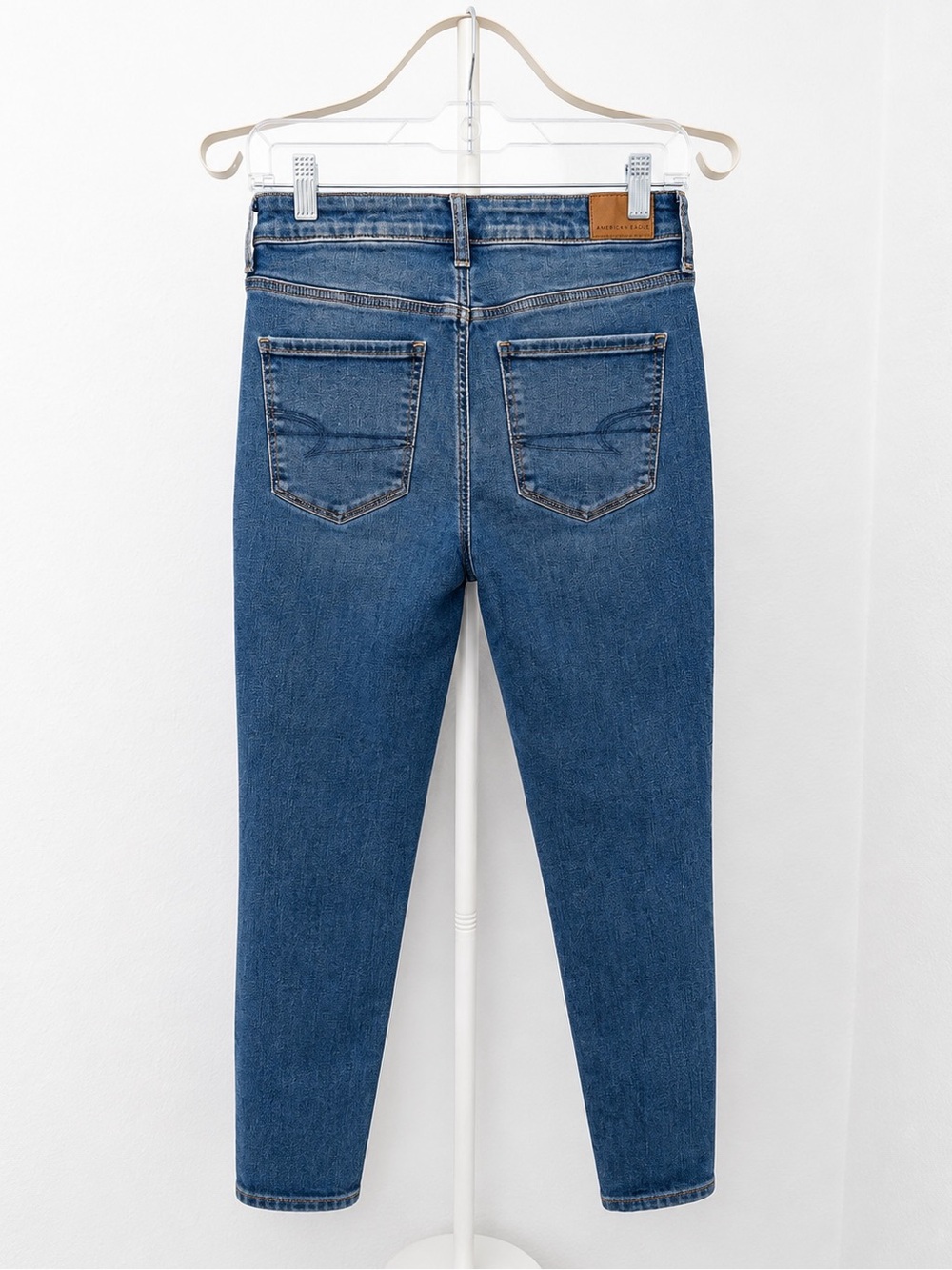American Eagle Outfitters Skinny Jeans in Medium Blue Wash - Picture 2 of 2